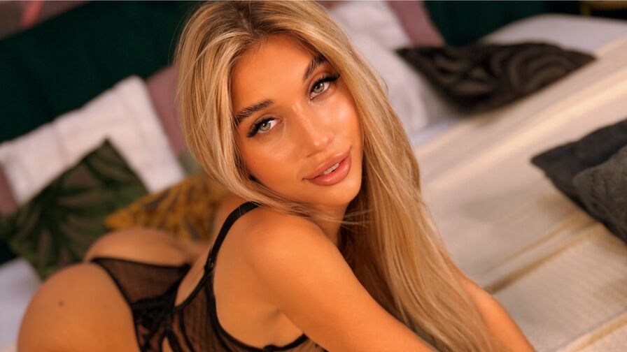 MelaniaLys live cam model profile image