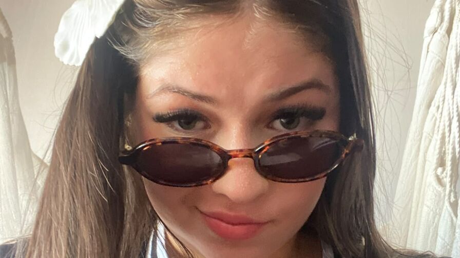 MiaCelezte live cam chat profile image