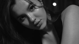 MiaStandefer private cam show thumbnail