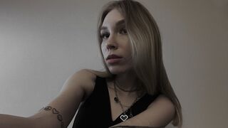 MilaDuales private webcam show thumbnail