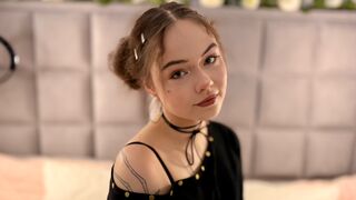 Mirae Moore cat eyes cam girl