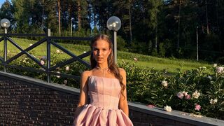 MirianaFarris online cam model thumbnail