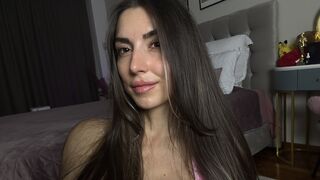Miss Alyse whisper tease performer
