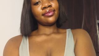 Nacy Alice real time orgasm show