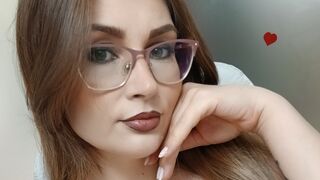 Nadine Rosse live white cam