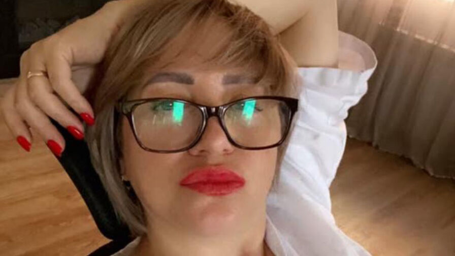 NataliVag online cam model profile image