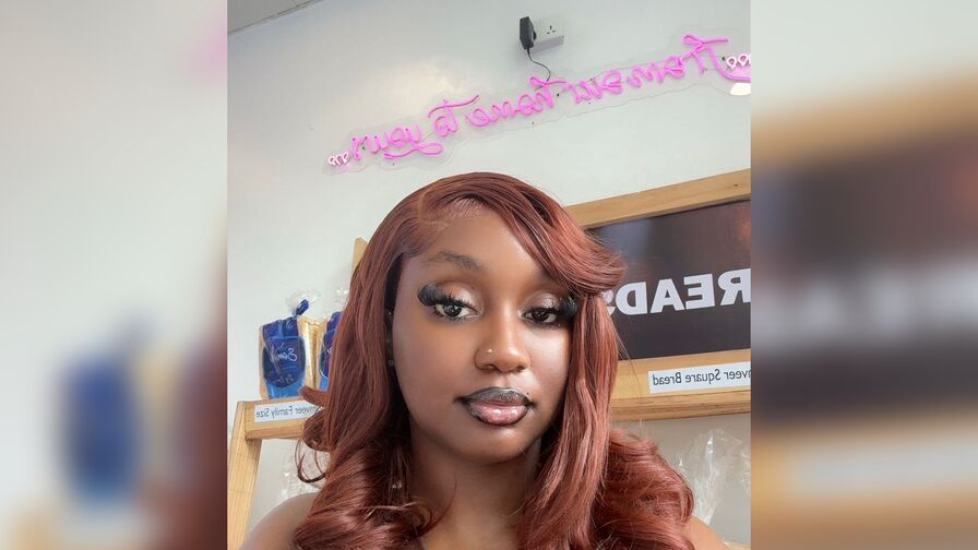NessaLucky private model chat profile image