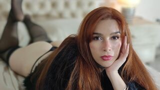 Nina Ferreir redhead webcam model