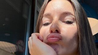 Odette Wingler LJ live stream thumbnail