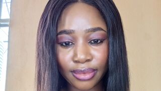 OgbaRebecca private model chat thumbnail