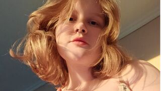 Olivialivoli cam chat room thumbnail