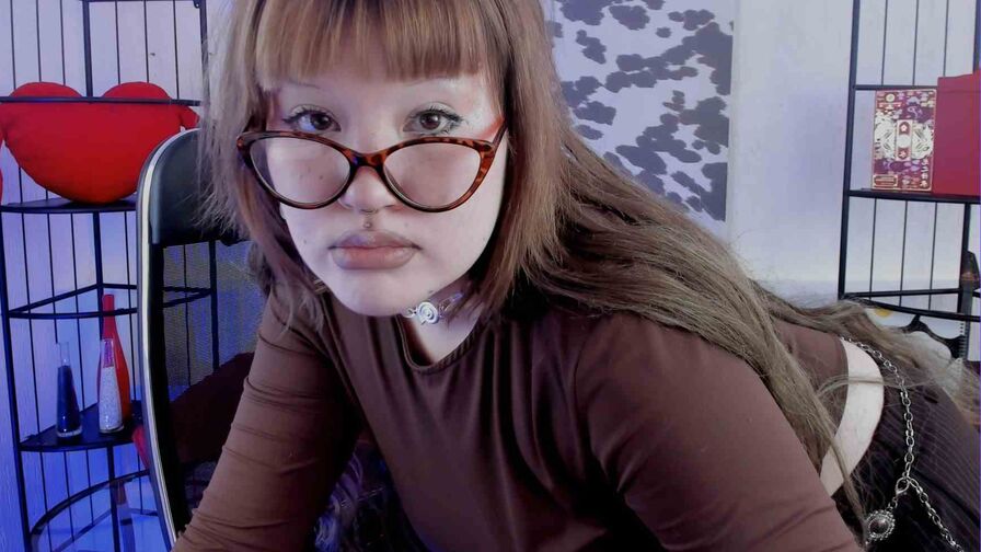 OpalisSenseNova adult model chat profile image