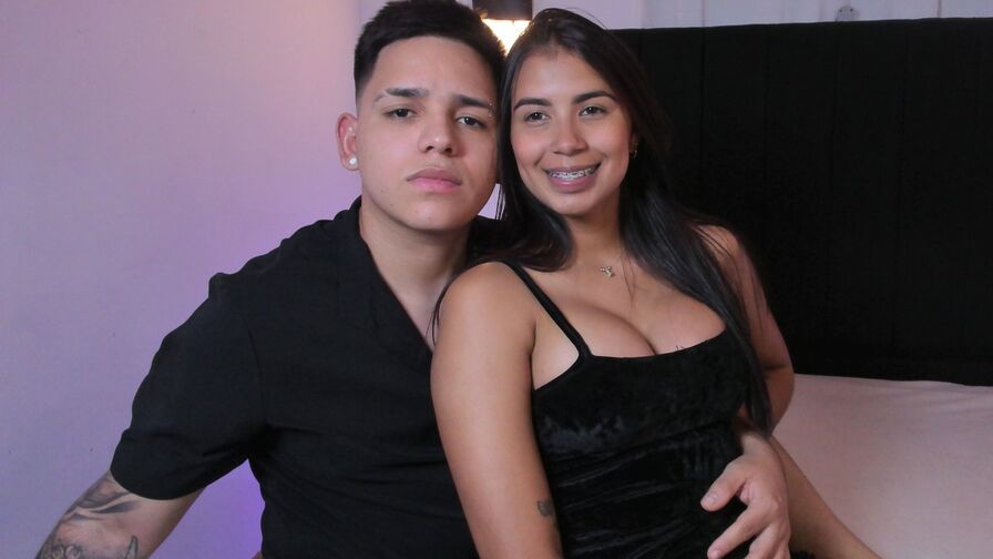PaulaAndJosue online cam show profile image