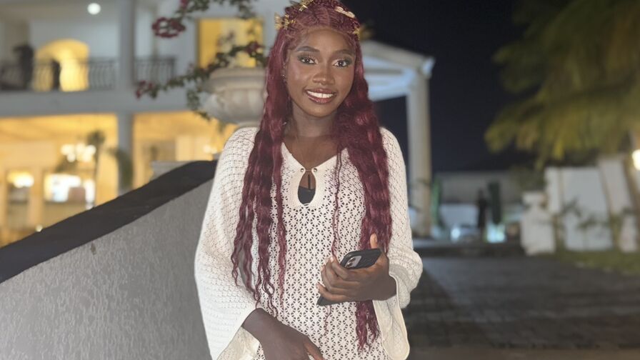 Peals live cam model profile image