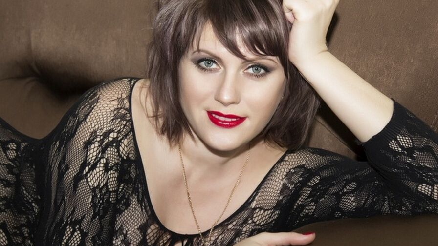 PerisAvery online cam model profile image