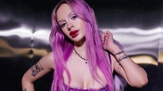 Purple Lili cosplay colored hair look