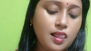QueenPori adult model chat thumbnail