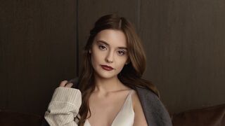 RayWillliams premium cam room thumbnail