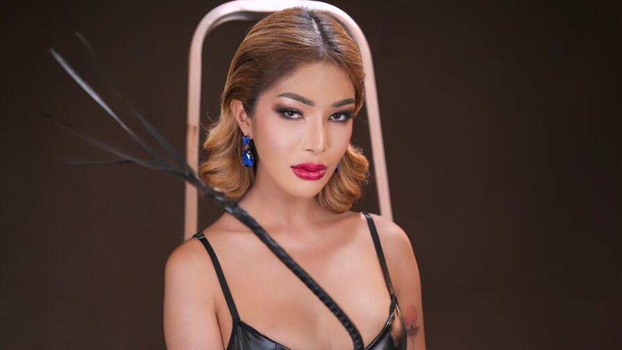 RebeccaHarbatera cam room profile profile image