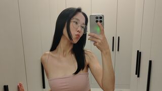ReinaChann premium cam room thumbnail