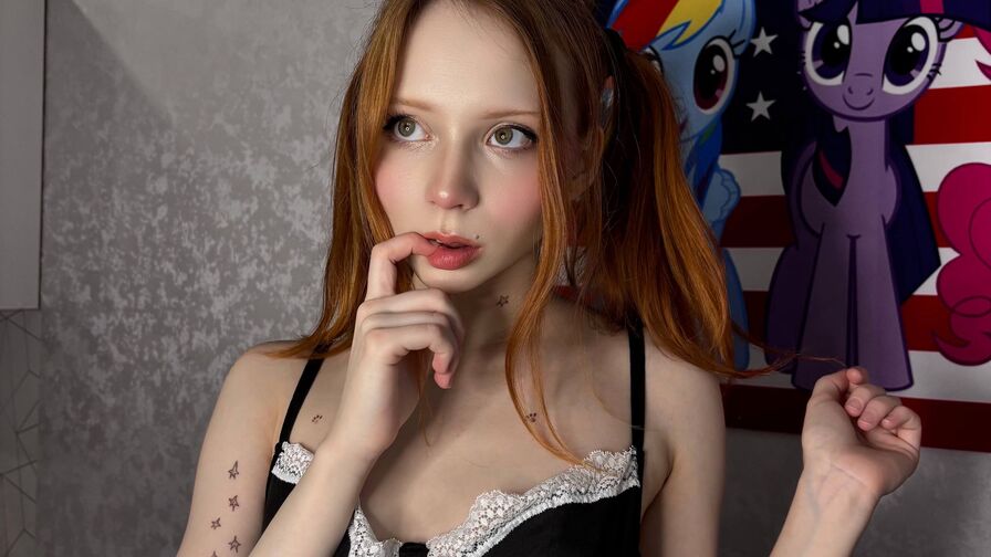 RemiLuna online model chat profile image