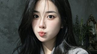 Rileyli online live cam thumbnail
