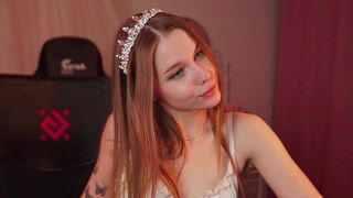 Rina Mous nude webcam girl online