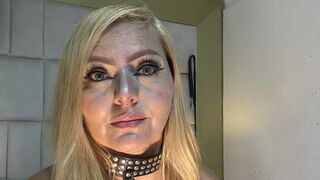 Roxane Grace lesbian cam girl