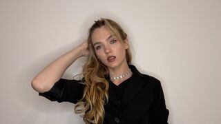 RubyMoore adult webcam model thumbnail