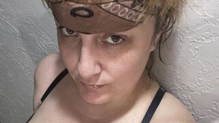 Samie Aldridge long hair cam girl
