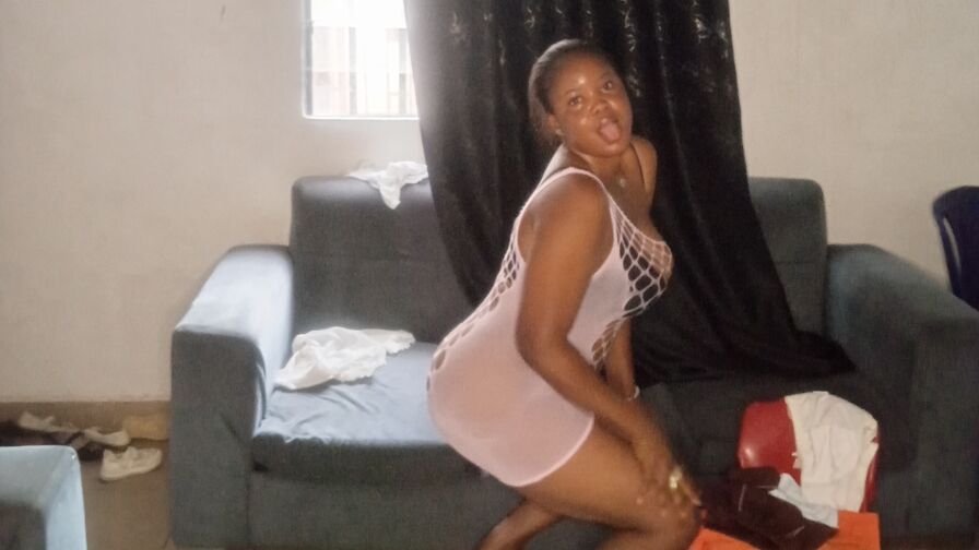 SaphireGeorge live webcam model profile image