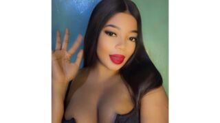 Sarah Court mouth sounds ASMR scene