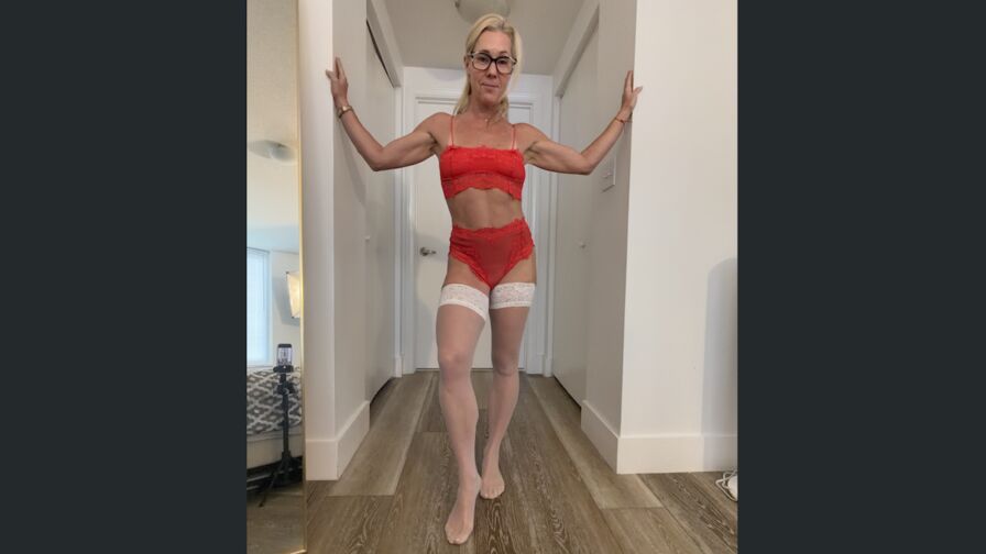 SarahLiberti live cam model profile image