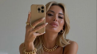 SerenaStar webcam show profile thumbnail