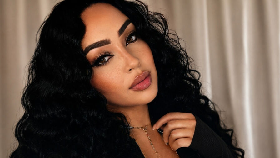 SharlinMoreva webcam cam model profile image
