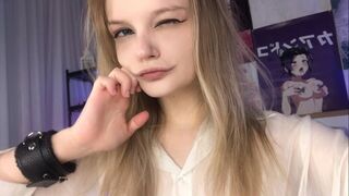 ShelyMilan live cam room thumbnail