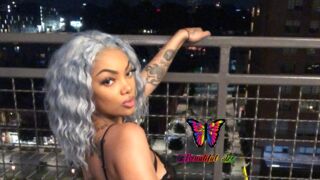 SimoneeMunyun live webcam model thumbnail