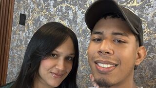 SofiAndAndre live cam room thumbnail