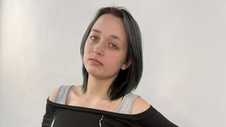 SoleneWinter webcam chat room thumbnail