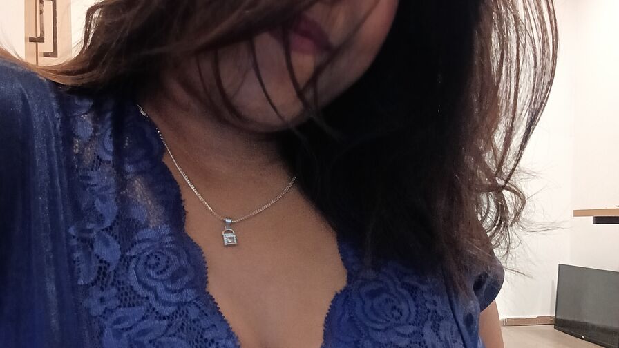 SonamDiva premium cam room profile image