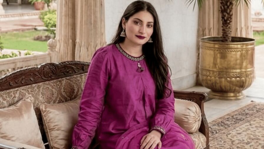 SophiaSaim adult chat room profile image