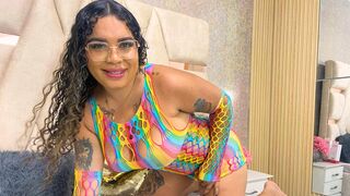 SophiaSpenzer online cam room thumbnail