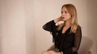 Sophie Blosson live sex cam preview