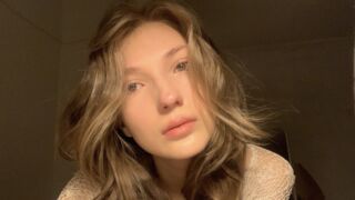 SophieLix online live cam thumbnail