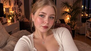 Stacy Sims nail fetish cam girl