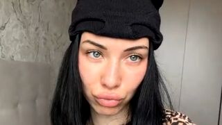 Stasia Sizemore bedroom eyes webcam