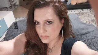 Stella Gemella tattooed webcam model
