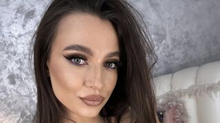 StephanyMendosa premium cam show thumbnail