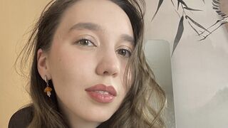SuzanneVega cam model profile thumbnail