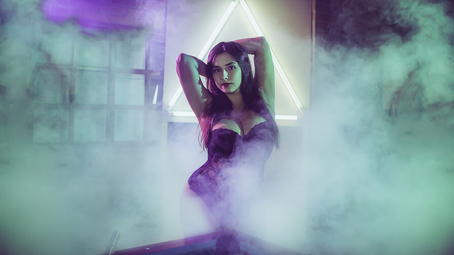 SuzyAmaya live cam chat profile image